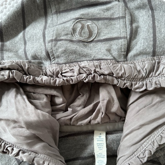 Lululemon Rouched Jacket with Hood - Picture 2 of 3